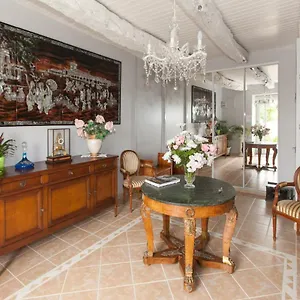 D'hotes - Les Palmiers Bed and breakfast Corseul