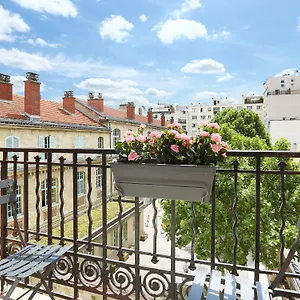 Yays Zola By Numa Apartahotel París