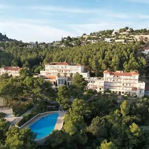 4 Personnes Copropriete Pas Frais De Menage , Hyères France